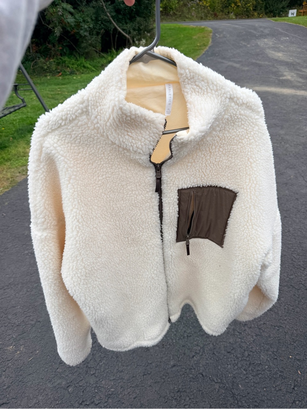 XL Fabletics Rylan Sherpa Jacket with Chest Zip Pocket